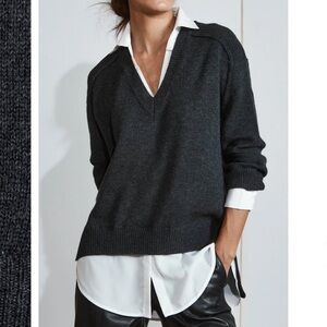 BROCHU WALKER The Looker Layered V-Neck/ wool cashmere 
Woman’s small